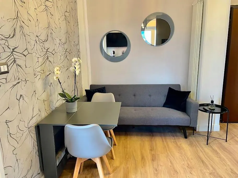 Rome Metro B, Piazza Bologna Appartement Italië